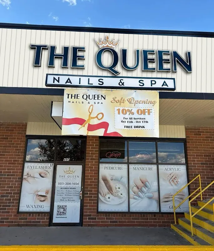 The Queen Nails & Spa — Beauty salon in Worcester